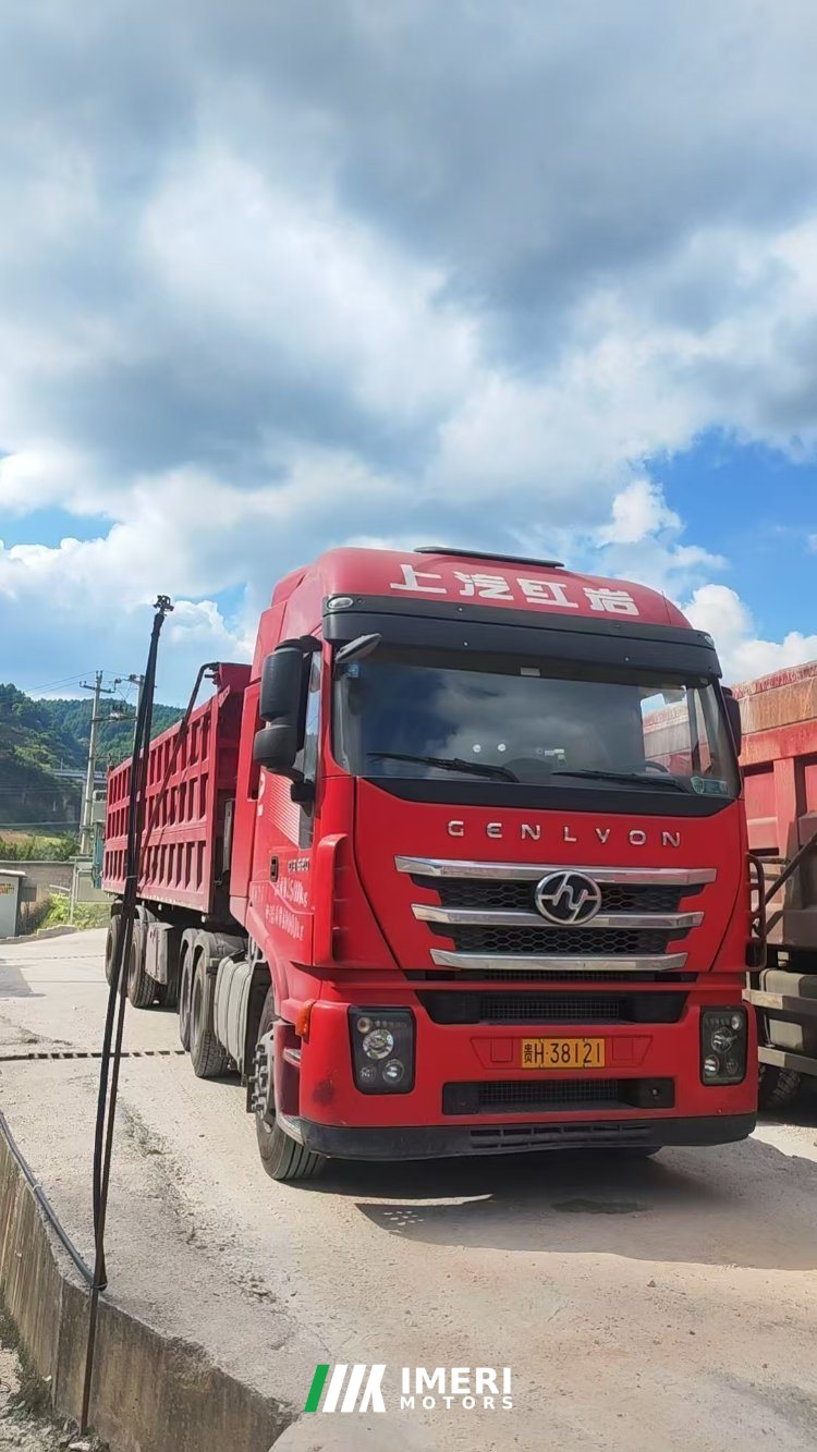 2020 SAIC Hongyan Genlyon 520 hp 6X4