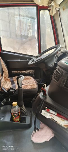 SAIC Hongyan Genlyon 520 hp 6X4 - фото 8