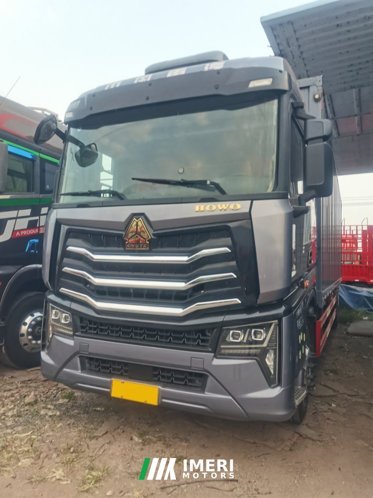Sinotruk HOWO Max 290 hp 4X2 9.6 m - грузовик из Китая