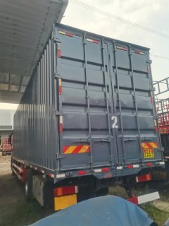 Sinotruk HOWO Max 290 hp 4X2 9.6 m - фото 9