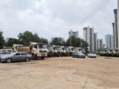SAIC Hongyan Genlyon 330 hp 6X4 5.4 m - фото 1