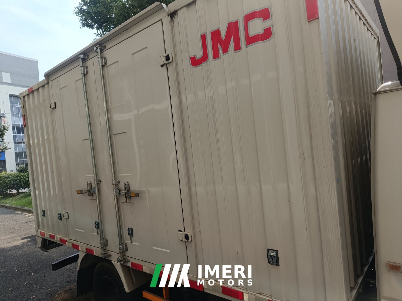2021 JMC 116 hp 4X2 3.7 m
