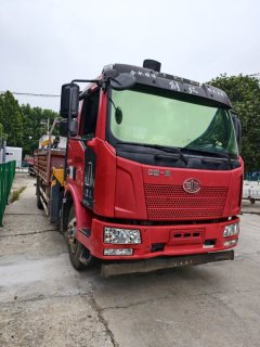FAW Jiefang J6L 180 hp 4X2 5.6 m - фото 3