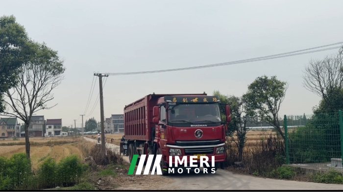 2021 Shacman 6 300 hp 8X4 6.5 m