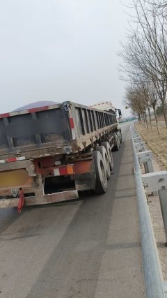 Sinotruk HOWO TX7 460 hp 6X4 - фото 3