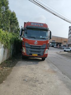 Dongfeng Liuzhou Chenglong H5 270 hp 6X2 9.6 m - фото 2