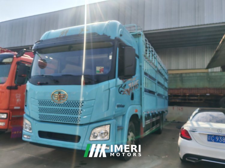 FAW Jiefang JH6 320 hp 4X2 6.8 m - грузовик из Китая