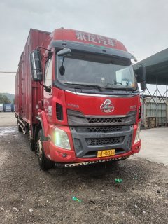 Dongfeng Liuzhou Chenglong H5 245 hp 6X2 9.7 m - фото 2