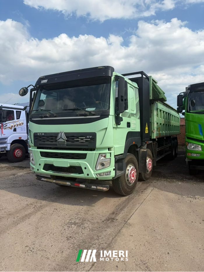 Sinotruk HOWO V7-X 8X4 8 m - грузовик из Китая