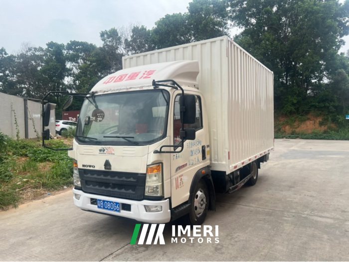 SINOTRUK HOWO Light Duty Truck Dream Chaser 130 hp 4X2 4.15 m - грузовик из Китая
