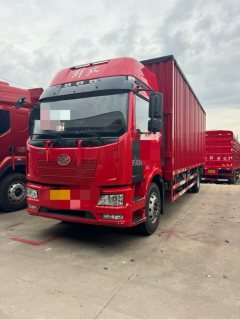 FAW Jiefang J6L 240 hp 4X2 7.7 m - фото 1