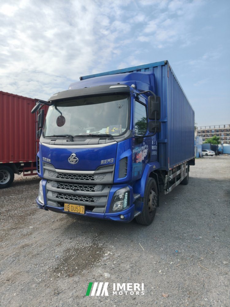 Dongfeng Liuzhou Chenglong M3 200 hp 4X2 7.8 m - грузовик из Китая
