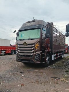 FAW Jiefang J6G 280 hp 4X2 6.75 m - фото 1