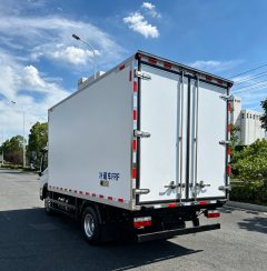 Dongfeng Duolika Dollicar D6 195 hp 4X2 4.1 m - фото 4