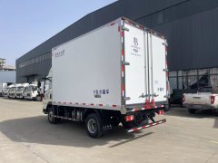 SINOTRUK HOWO Light Duty Truck Commander 170 hp 4X2 4.08 m - фото 5