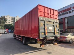 Sinotruk HOWO TX7 280 hp 4X2 9.8 m - фото 6