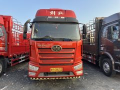 FAW Jiefang J6L 260 hp 4X2 6.75 m - фото 2