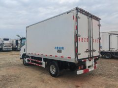 Qingling Isuzu KV100 120 hp 4X2 2.1 m - фото 5