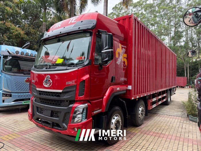 2026 Dongfeng Liuzhou Chenglong H5 320 hp 6X2 9.7 m