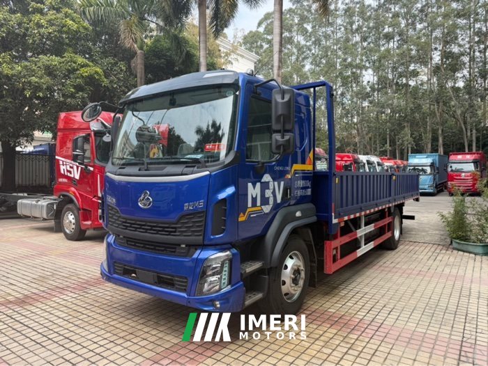 2026 Dongfeng Liuzhou Chenglong M3V 240 hp 4X2 6.8 m