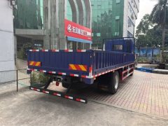 Dongfeng Liuzhou Chenglong M3V 240 hp 4X2 6.8 m - фото 5