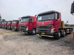 Dongfeng Liuzhou Chenglong H7 400 hp 8X4 8.2 m - фото 1
