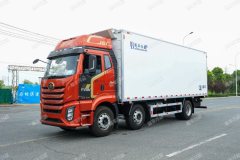 FAW Jiefang J6G 320 hp 6X2 7.8 m - фото 1