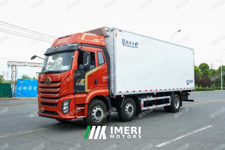 2025 FAW Jiefang J6G 320 hp 6X2 7.8 m