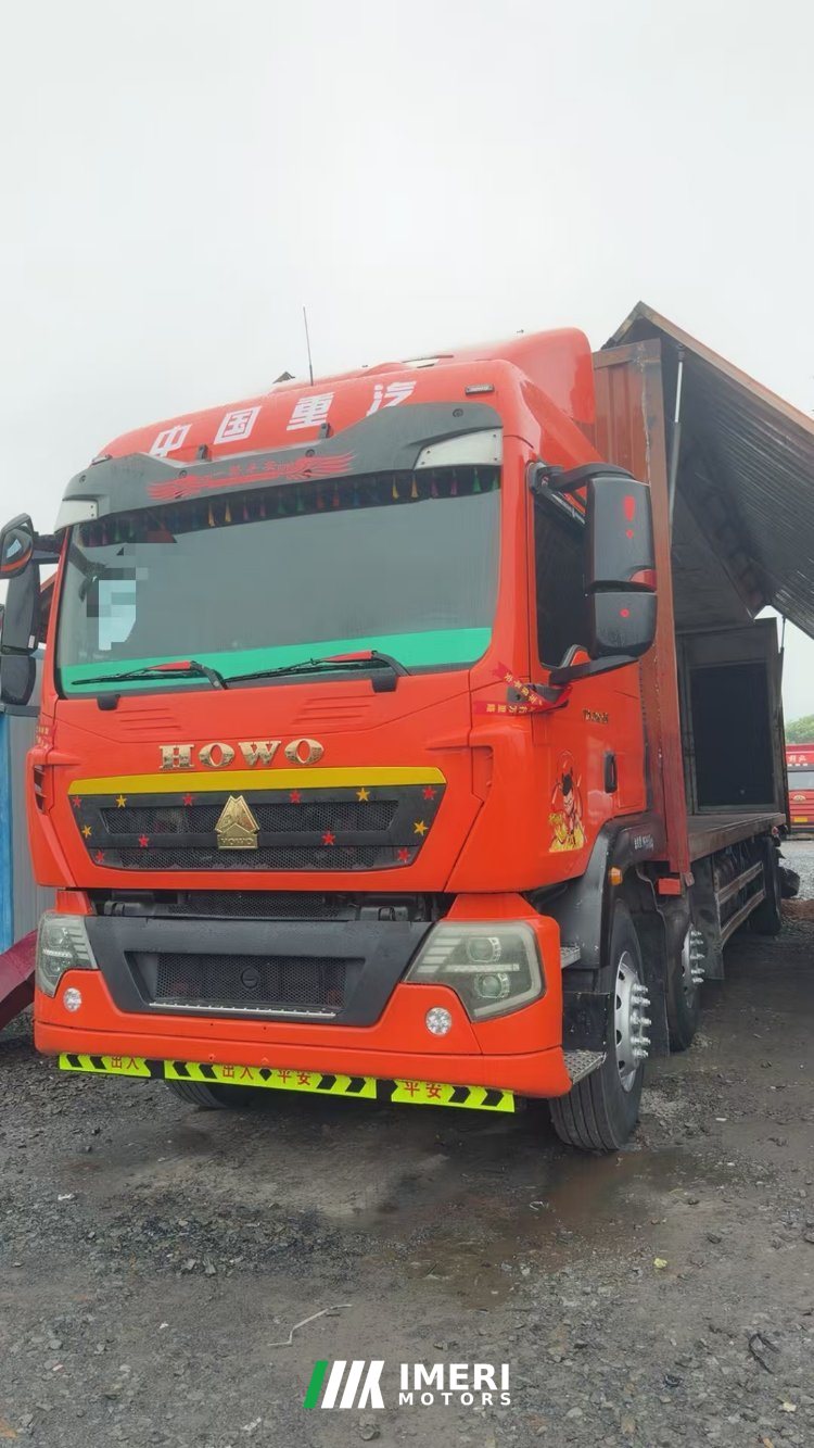 2022 Sinotruk HOWO TX7 310 hp 6X2 9.52 m