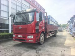 FAW Jiefang J6L 180 hp 4X2 6.8 m - фото 1
