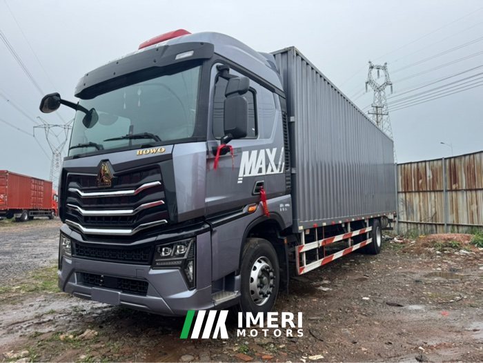 2024 Sinotruk HOWO Max 290 hp 4X2 9.6 m