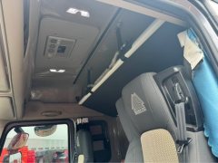 Sinotruk HOWO Max 290 hp 4X2 9.6 m - фото 3