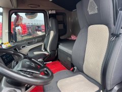 Sinotruk HOWO Max 290 hp 4X2 9.6 m - фото 4