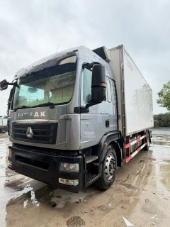 Sinotruk Sitrak G5 - фото 1