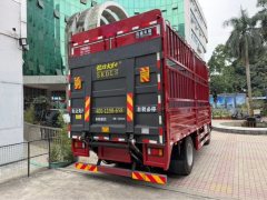 Dongfeng Liuzhou Chenglong M3V 240 hp 4X2 5.2 m - фото 6