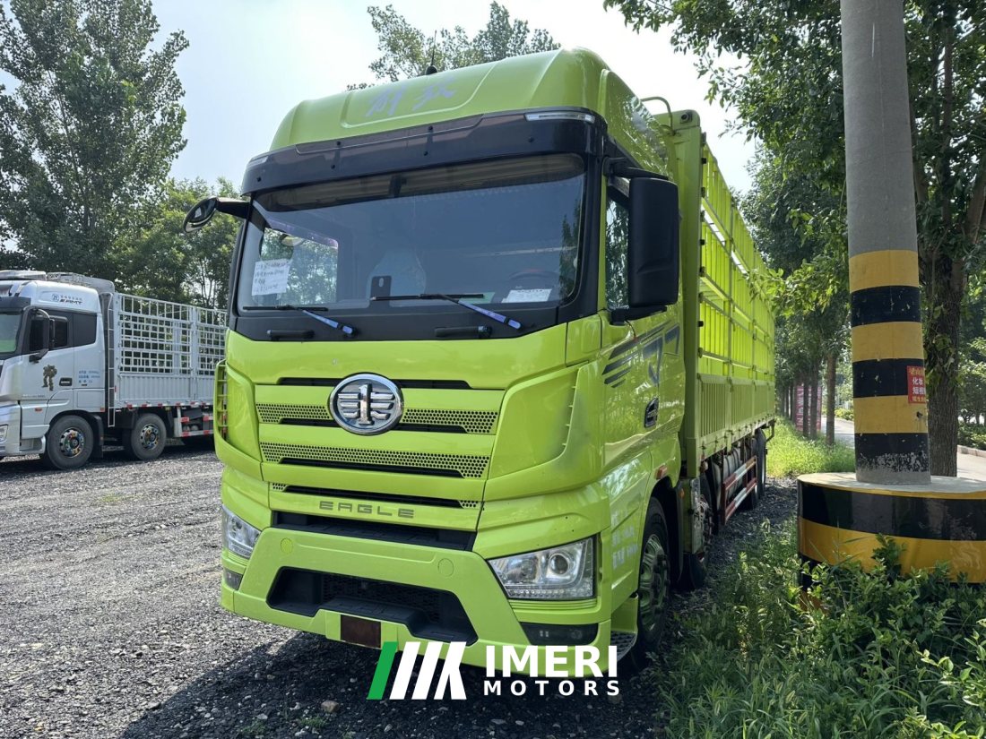 FAW Jiefang J7 560 hp 8X4 9.4 m - грузовик из Китая