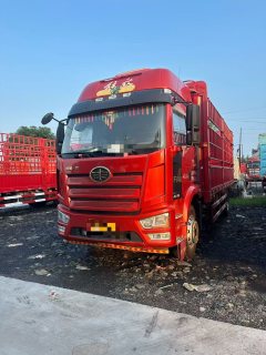 FAW Jiefang J6L 260 hp 4X2 6.75 m - фото 1