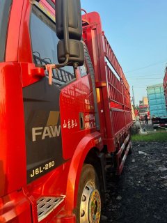 FAW Jiefang J6L 260 hp 4X2 6.75 m - фото 5