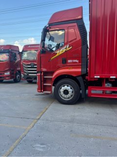 FAW Jiefang J6L 260 hp 4X2 8.2 m - фото 4
