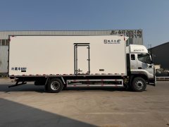 Foton Auman 330 hp 4X2 6.8 m - фото 2