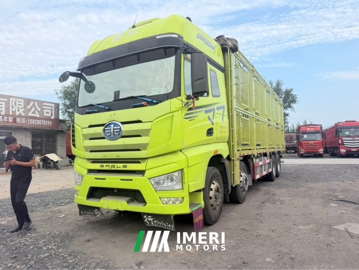 FAW Jiefang J7 560 hp 8X4 9.4 m - грузовик из Китая