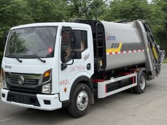 Kailifeng Dongfeng Liuzhou Chenglong 135 hp 4X2 - фото 1