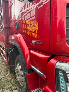 Dongfeng Liuzhou Chenglong H5 290 hp 4X2 6.8 m - фото 3
