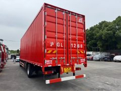 Sinotruk HOWO TX7 PRO 290 hp 4X2 9.6 m - фото 5