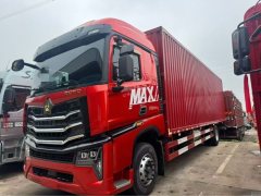 Sinotruk HOWO Max 290 hp 4X2 9.6 m - фото 1