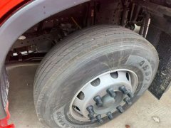 Sinotruk HOWO Max 290 hp 4X2 9.6 m - фото 4
