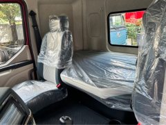 Dongfeng Liuzhou Chenglong H5 290 hp 4X2 9.7 m - фото 7