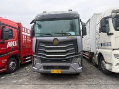 Sinotruk HOWO Max 290 hp 4X2 6.75 m - фото 2