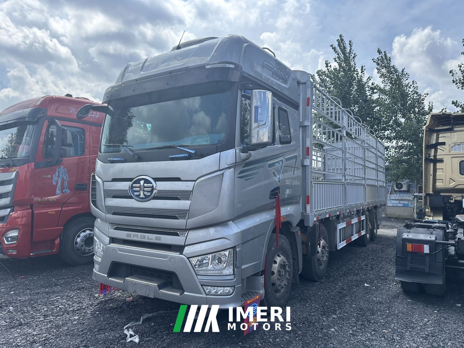 2022 FAW Jiefang J7 460 hp 8X4 9.5 m
