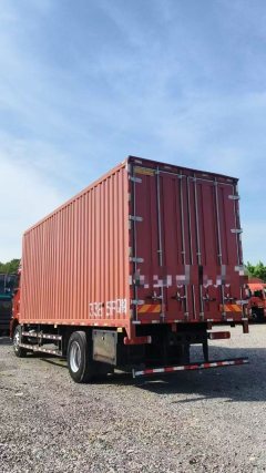 FAW Jiefang J6L 300 hp 4X2 6.8 m - фото 3